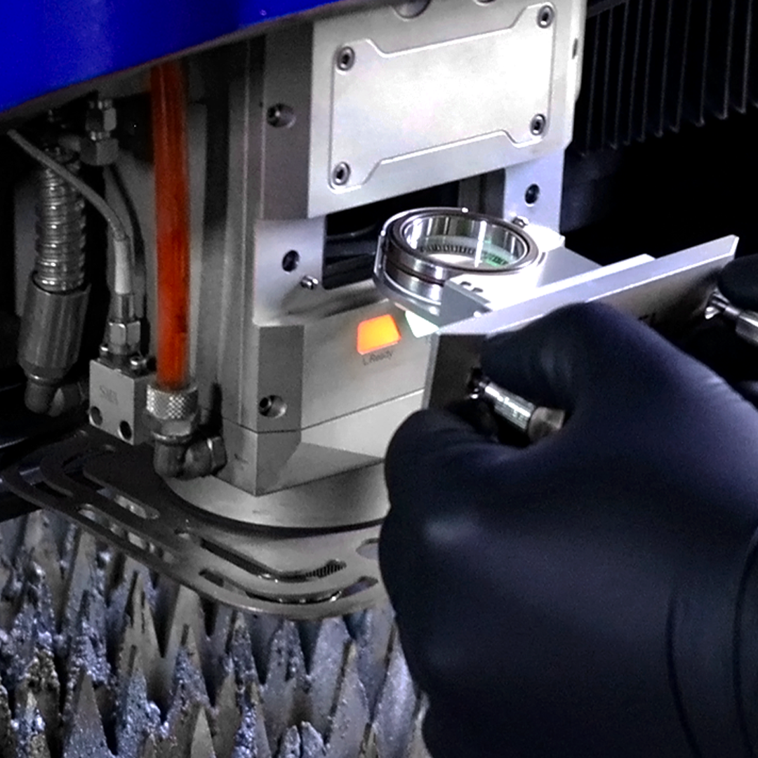 CNC laser cutting, fiber laser, fiber-optic laser cutter, CNC, Eckert