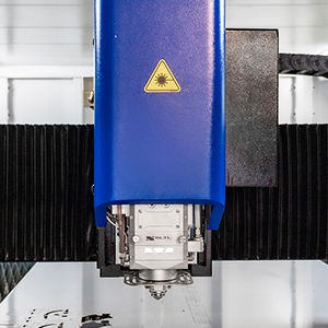 Laser cutting head with full support – Diamond Vector Laser